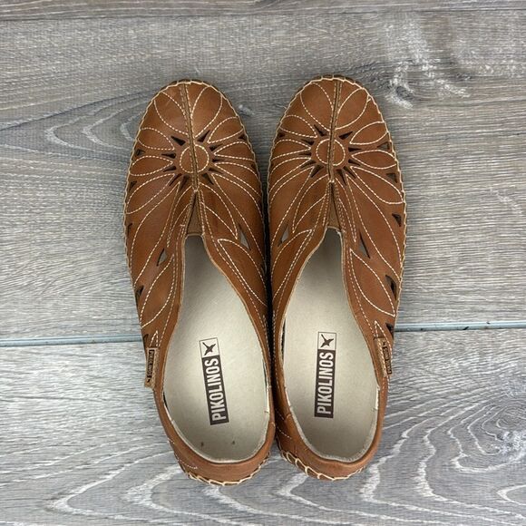 Pikolinos Jerez Women's Sz 7/EU 37 Tan Leather Floral Cutout Slip On Moccasins - Picture 5 of 12